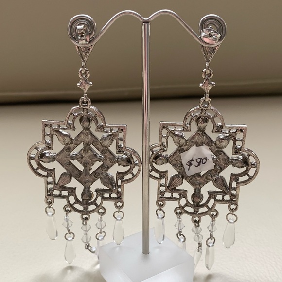 🆕🔥LargeSparkly Chandelier Crystal Earring Silver - Picture 4 of 7